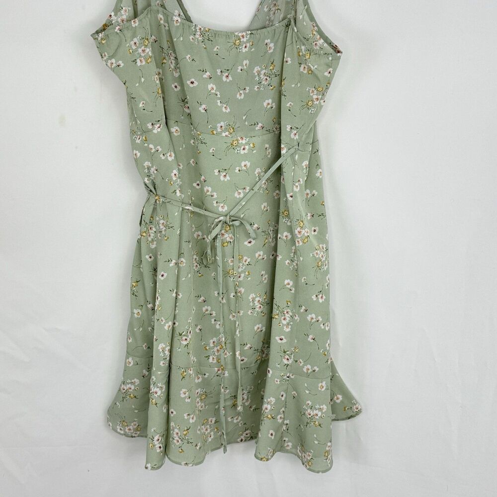 ROMWE Wrap Dress  Green Floral Size US 14 Summer Dress - Picture 15 of 16